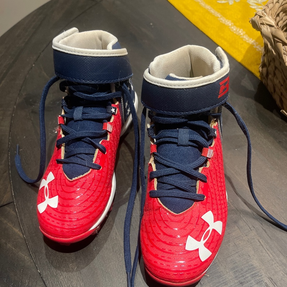 Under Armour Boys' UA Harper One RM Jr. Baseball Cleats